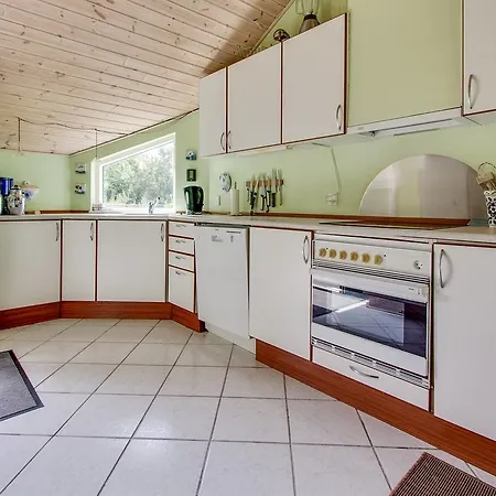 펜션 Three-bedroom Holiday In Hals